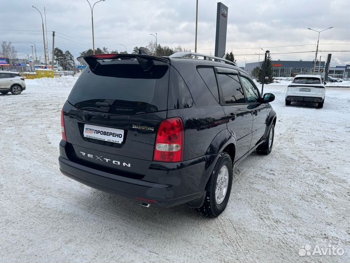 SsangYong Rexton 2.7 МТ, 2010, 197 140 км