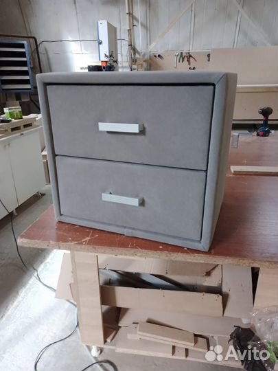 Тумба прикроватная в мягкой обивке