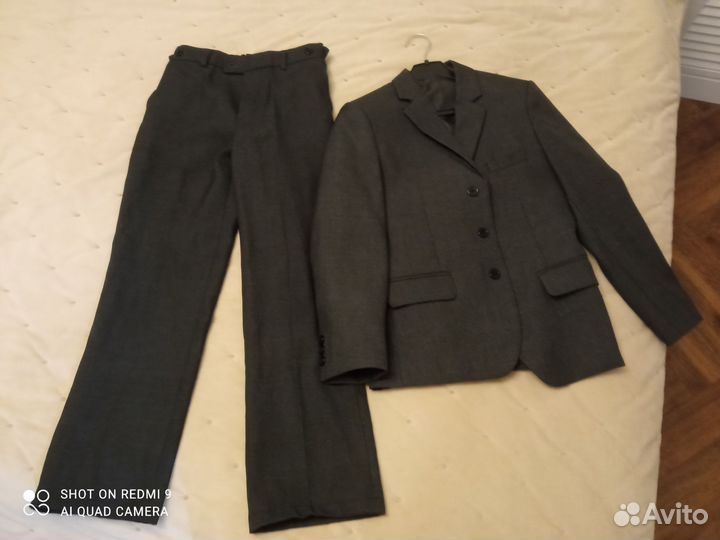 Школьный костюм для мальчика 134 серый