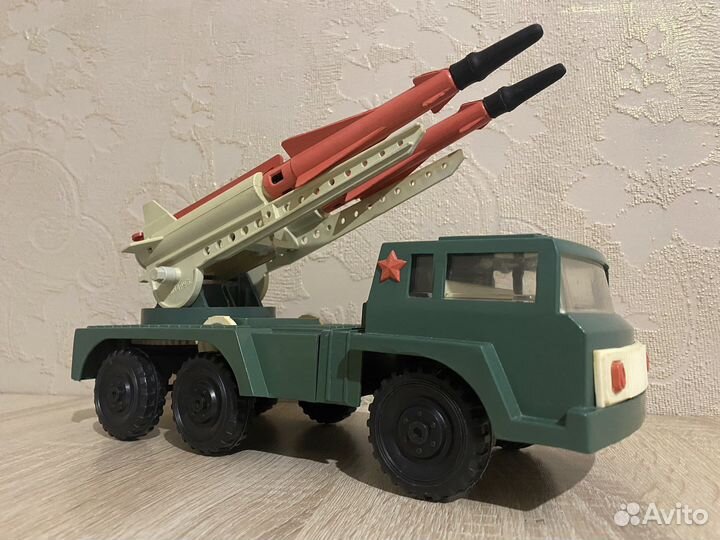 Ракетная установка машинка СССР