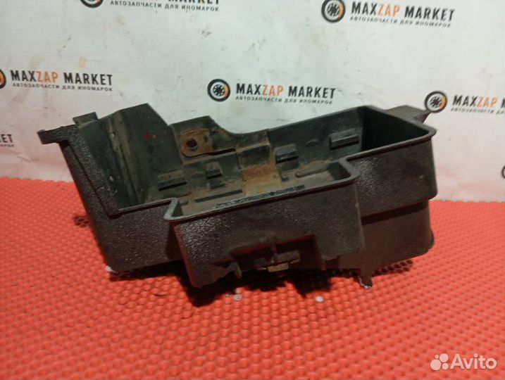 Подставка под акб Ford Focus 1 2.0 zetec 2001