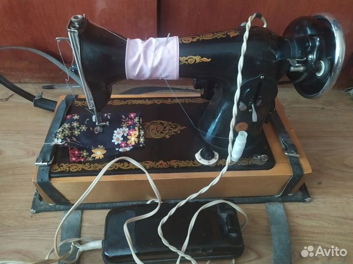 Швейная машинка Подольск электрическая