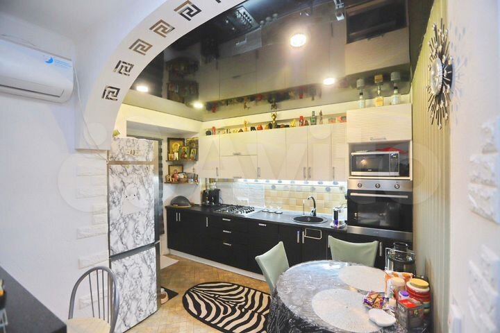 3-к. квартира, 71 м², 8/10 эт.