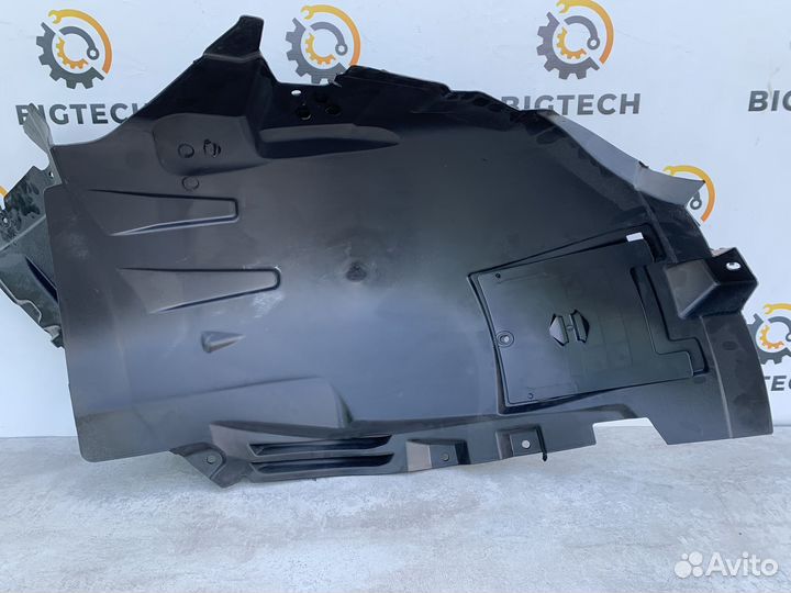 Подкрылок передний Mercedes W166 A1668800605