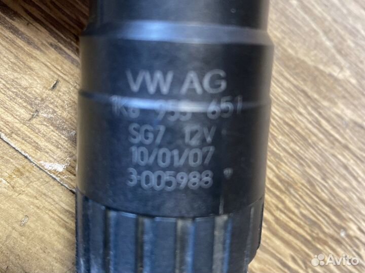 Volkswagen golf 5 plus моторчик омывателя