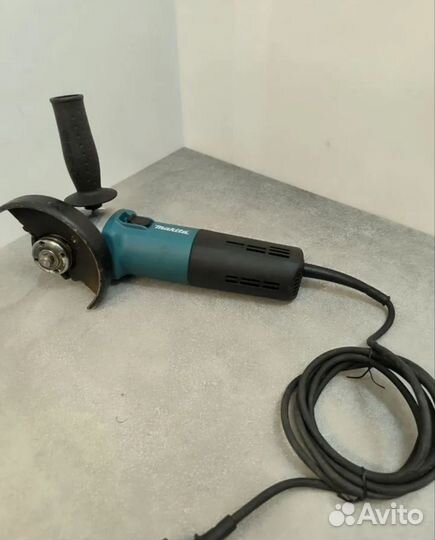 Ушм болгарка makita 9565