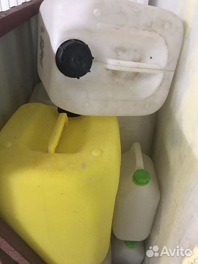 Продам канистры 5.10.20,30литров