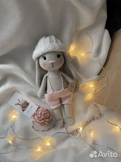 Вязаные игрушки ручной работы заяц