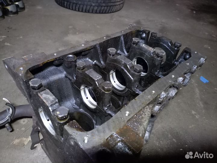 Блок двигателя 11183