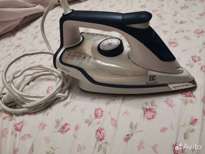 Утюг с парогенератором