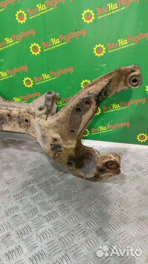 Подрамник передний Nissan Primera P11 седан