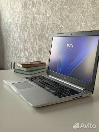 Нoутбук Dell Inspiron Core i5 FullHD SSD