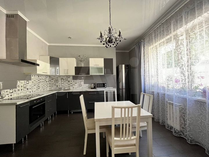3-к. квартира, 105 м², 3/24 эт.