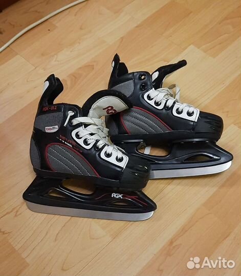 Коньки хоккейные