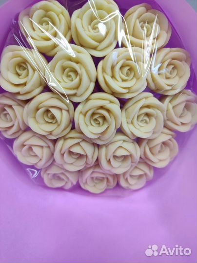 Розы из Белого Шоколада - 19 шт в Букете