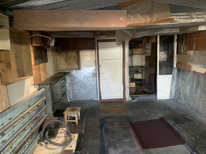 Гараж, > 30 м²