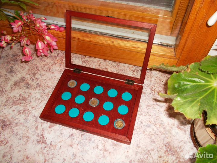 Шкатулка для монет