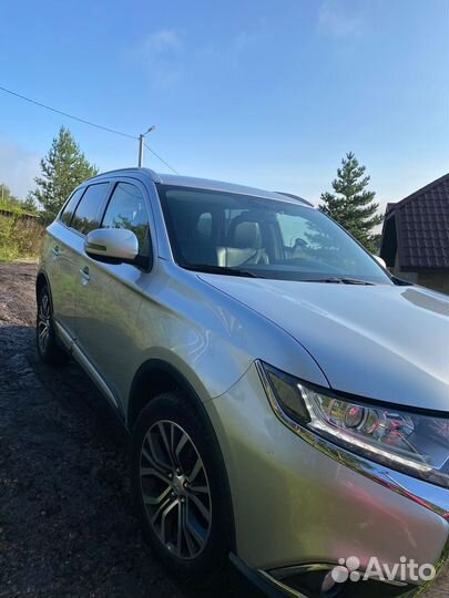 Mitsubishi Outlander 2.4 CVT, 2015, 135 000 км
