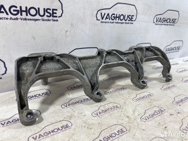 Кронштейн Audi A7 4G 3.0 tfsi CGW 2011