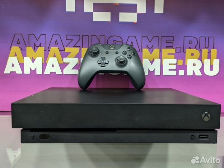 Xbox One X (б/у) Black