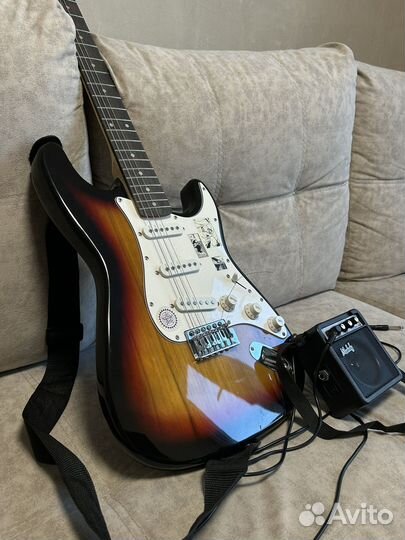 Электрогитара с комбиком бу