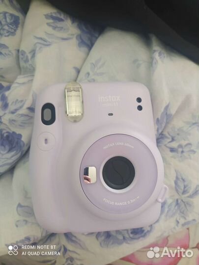 Продам Polaroid instax mini 11