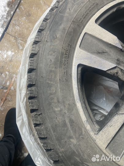 Резина с дисками зимняя R 16