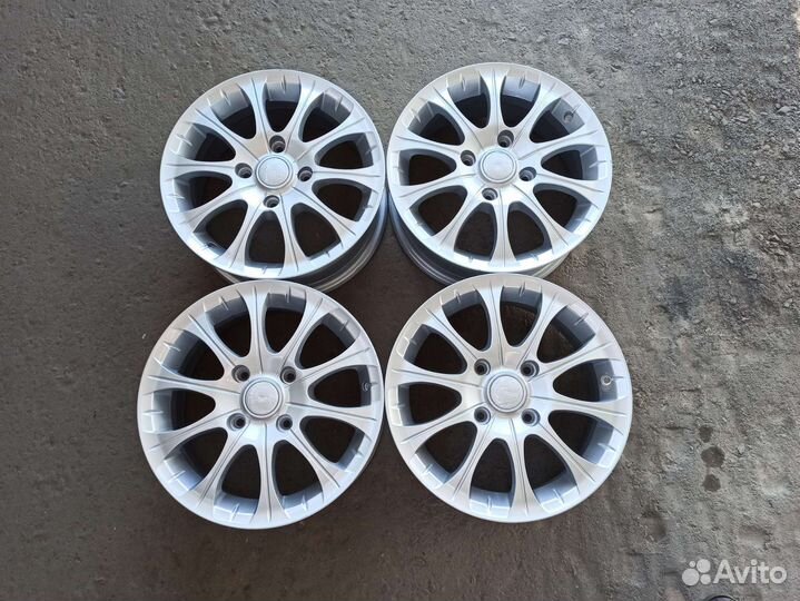 Диски литые R15