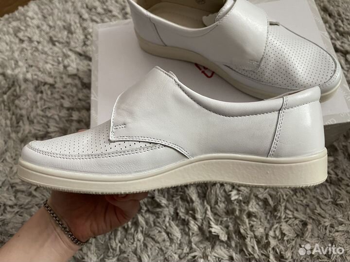 Медицинская обувь женская