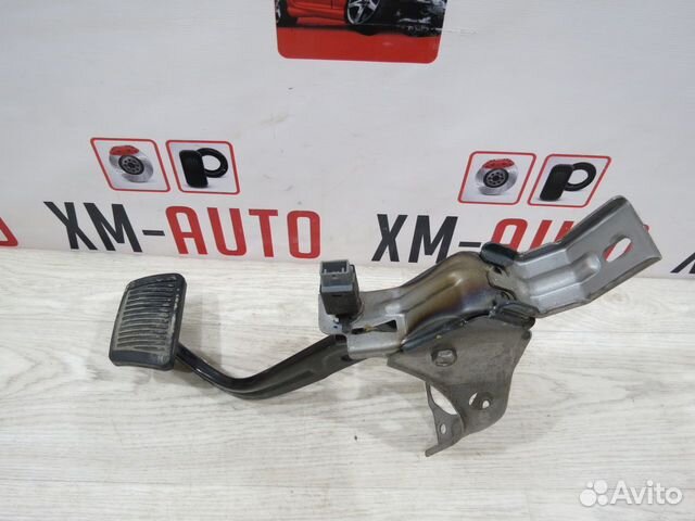 Педаль тормоза Kia Rio 4