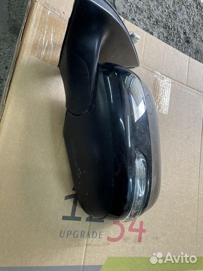 Зеркало левое