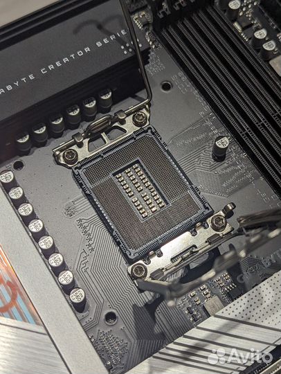 Материнская плата Gigabyte Z690 aero G DDR5