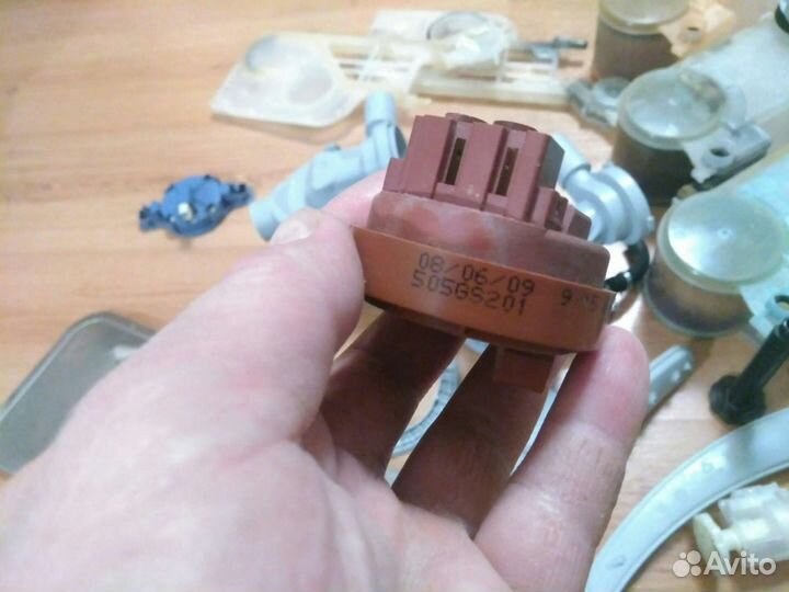 Запчасти для посудомоечных машин Indesit, Hotpoint