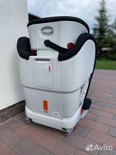Детское автомобильное кресло