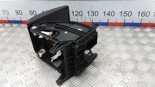 Подлокотник центральный skoda octavia A7 (BDN24IX0
