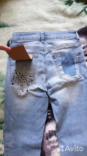 Джинсы