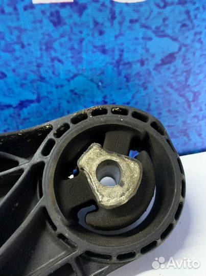 Подушка двигателя передняя Opel Astra J A16XER