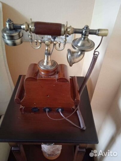 Ретро телефон кнопочный