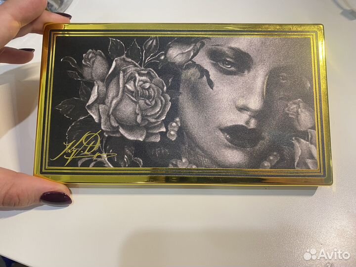 Тени Kat Von D лимитированная палетка