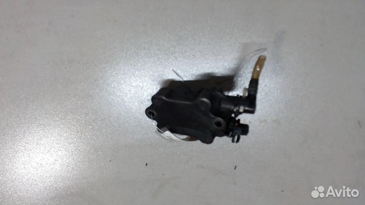 Насос топливный механический Mercedes E W210, 2000