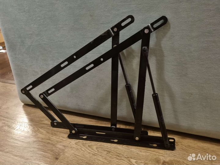 Подъемный механизм для кровати с газлифтами