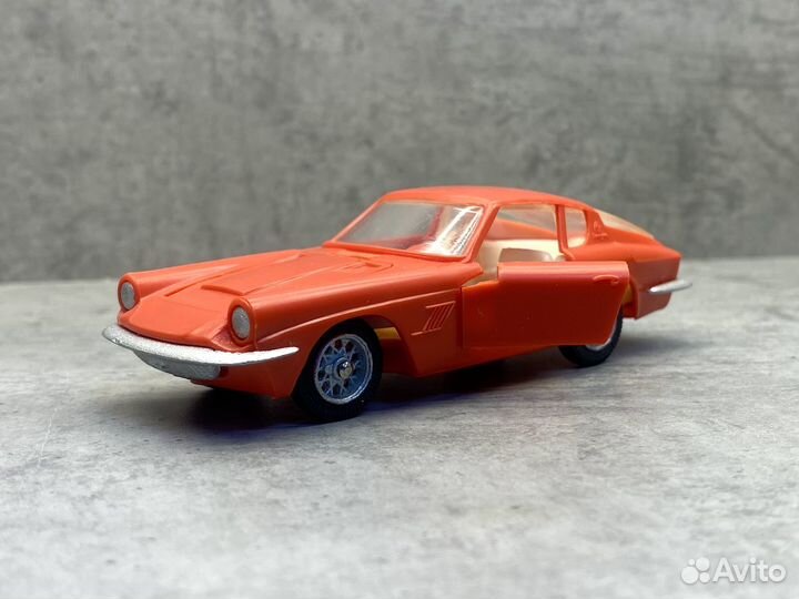 Коллекционная модель Maserati Mistral СССР 1:43