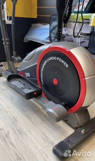 Эллиптический тренажер CardioPower E214