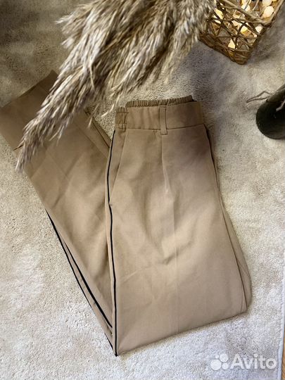 Брюки Bershka