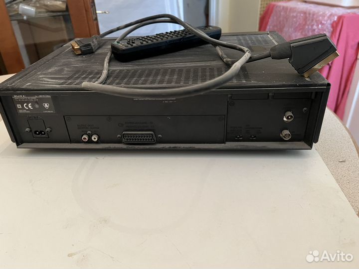 Видеомагнитофон Sony старый есть дефект
