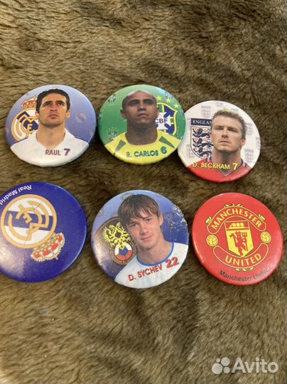 Значки с футболистами