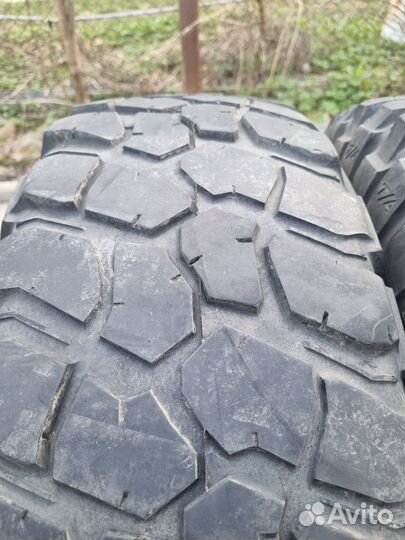 Bfgoodrich Mud-Terrain T/A KM2 265/75 R16