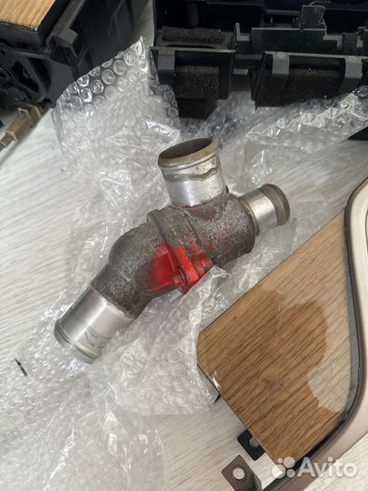 Термостат jaguar xf (корпус термостата)