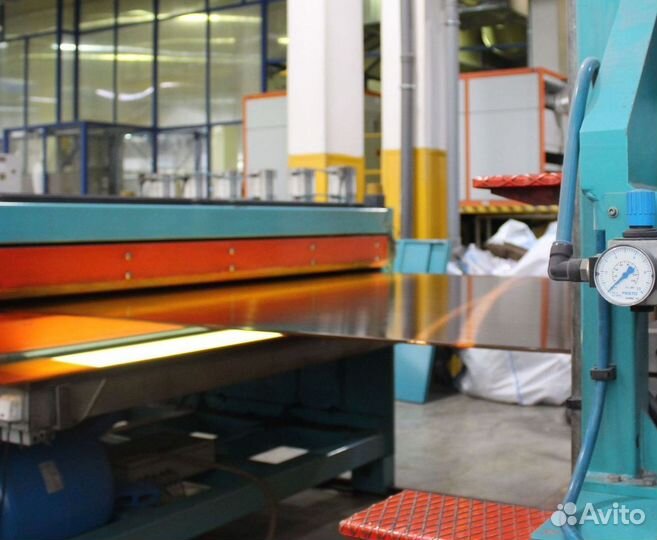 Монолитный поликарбонат