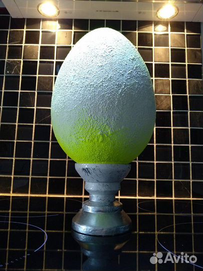 Декор для дома яйцо на подставке